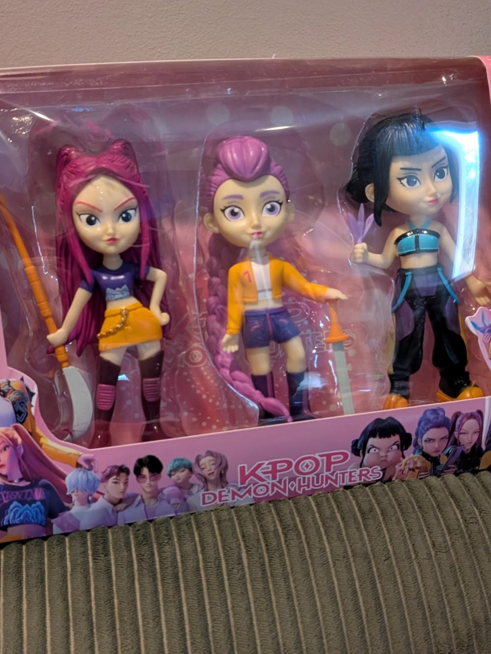 Large Set Of 3 K-pop Demon Hunters Figures Damanged Box